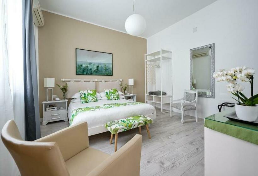 مبيت وإفطار Donna Laura