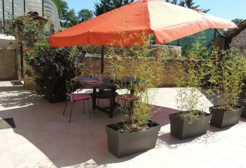 Aamiaismajoitus (B&B) Le Mas De Cascabel