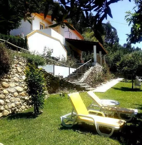 Aamiaismajoitus (B&B) Magnolias Cottage