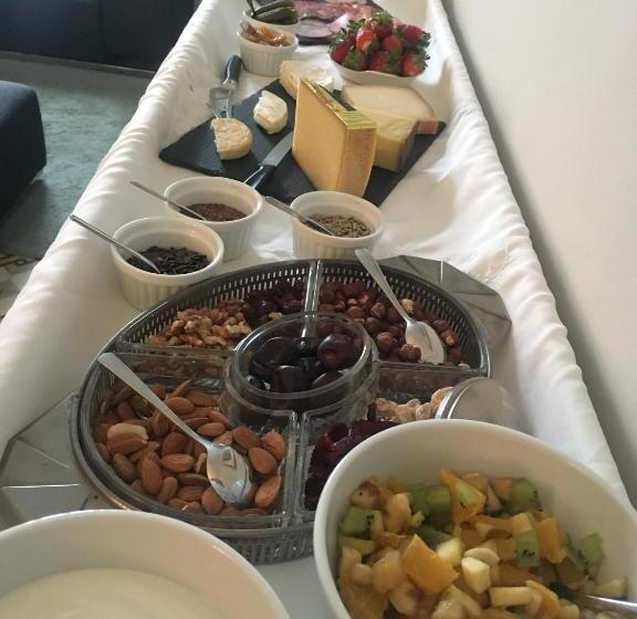 تختخواب و صبحانه Maison Piloni