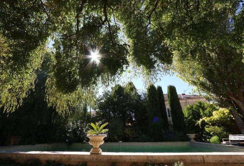 تختخواب و صبحانه Maison Piloni