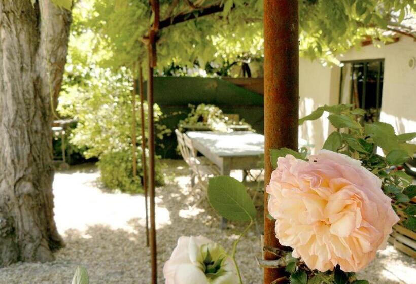 تختخواب و صبحانه Maison Piloni