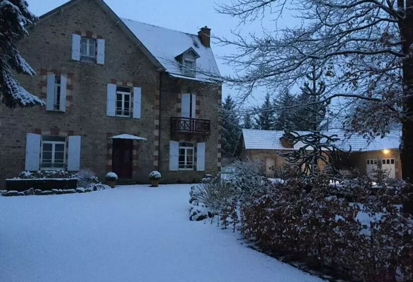 Aamiaismajoitus (B&B) Villa Chanteraine