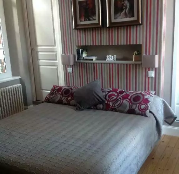 Aamiaismajoitus (B&B) Villa Chanteraine