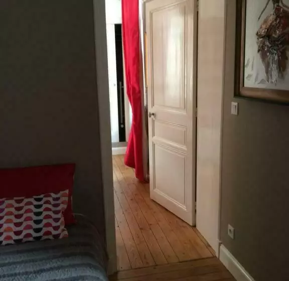 Aamiaismajoitus (B&B) Villa Chanteraine