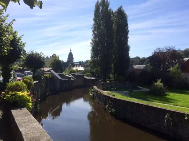 Aamiaismajoitus (B&B) Villa Chanteraine