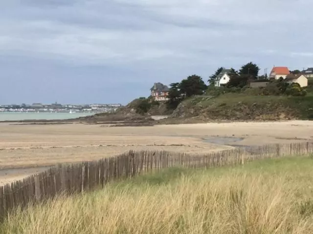 Aamiaismajoitus (B&B) Villa Chanteraine