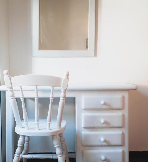 پانسیون Cactus Hostel