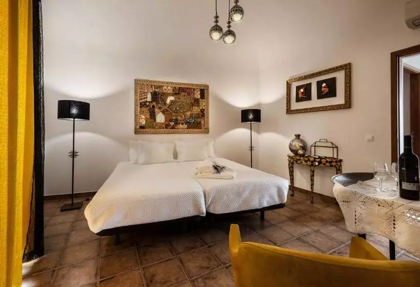 Pension Peacock House