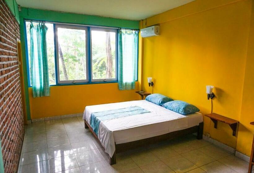 펜션 Woodstock In The Village