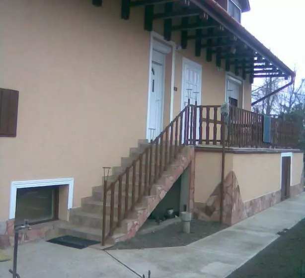 ペンション Tündérkert Apartmanok