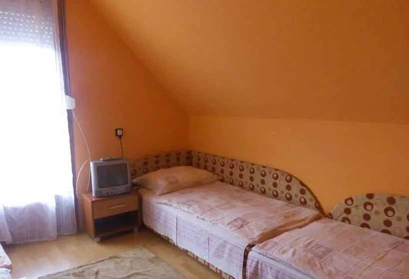 ペンション Tündérkert Apartmanok