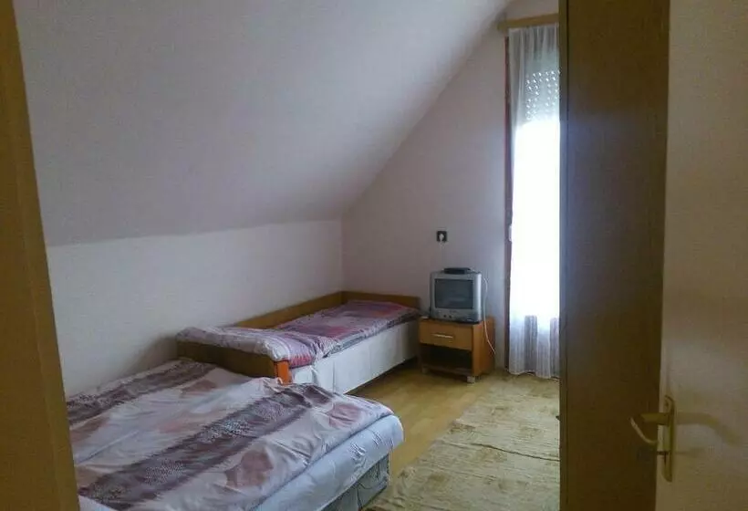 ペンション Tündérkert Apartmanok