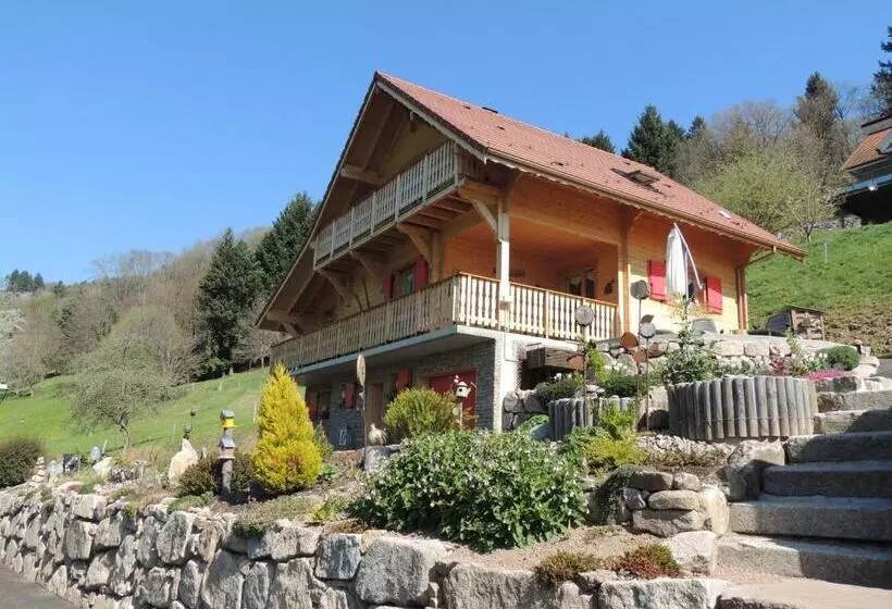 Aamiaismajoitus (B&B) Au Bout Du Chemin