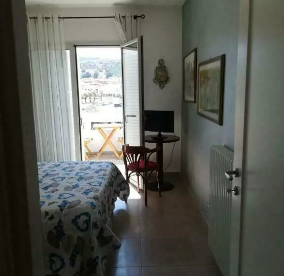 ベッドアンドブレックファースト Bassa Prua