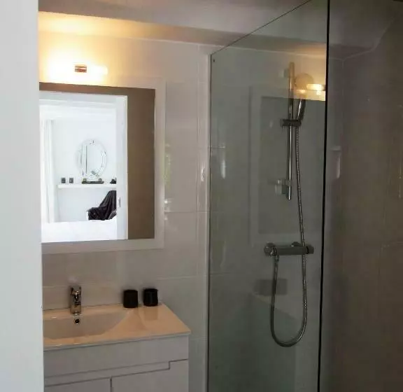 تختخواب و صبحانه Casa Blanca