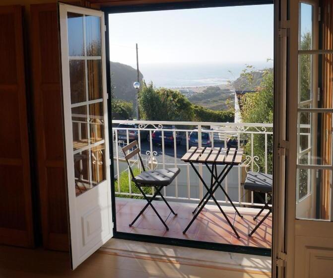 צימר Surf Lodge   Villa Dos Irmãos