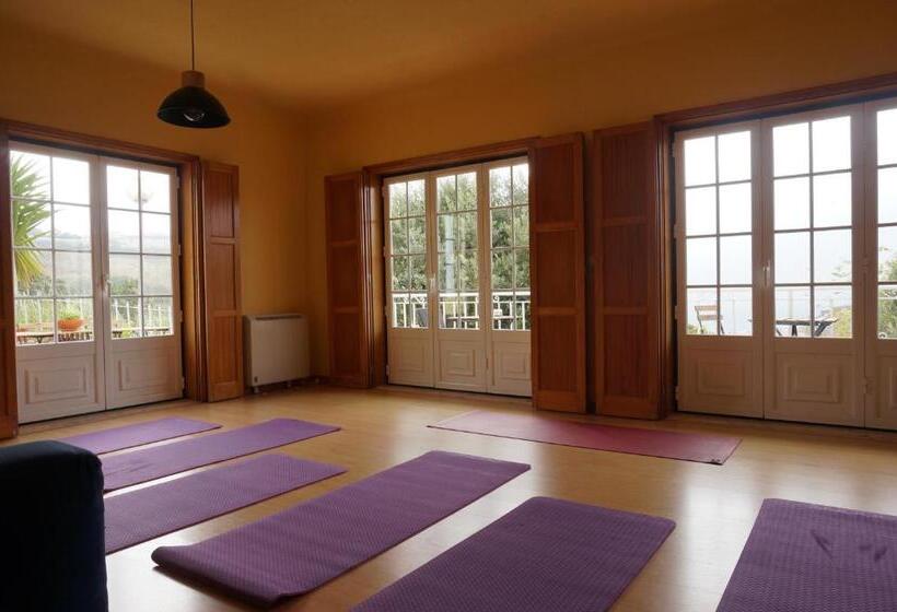 צימר Surf Lodge   Villa Dos Irmãos