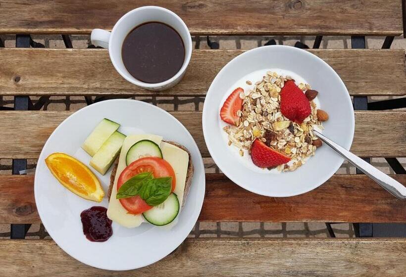 צימר Surf Lodge   Villa Dos Irmãos