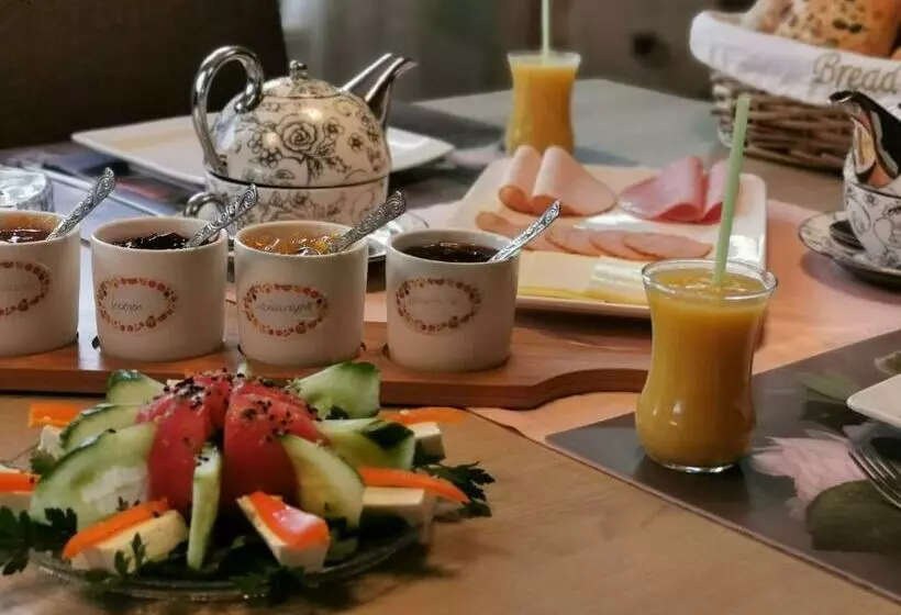 Aamiaismajoitus (B&B) La Rose