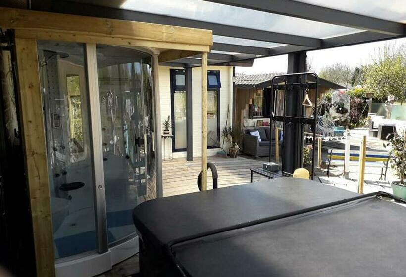 ベッドアンドブレックファースト Naturistenlogement Op Flevonatuur