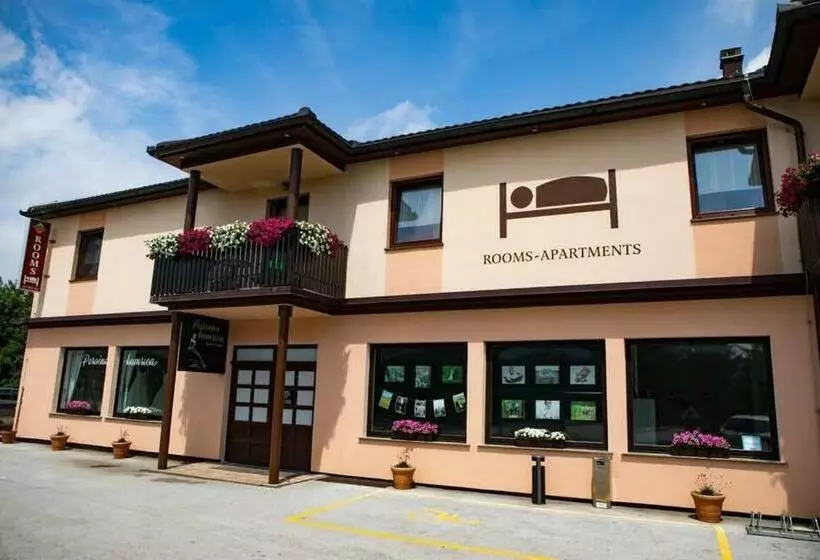 پانسیون Apartments Rooms Vogrinec