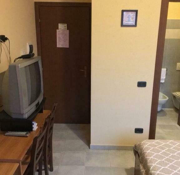 פנסיון Roby Bar Affittacamere