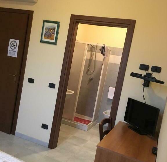 פנסיון Roby Bar Affittacamere