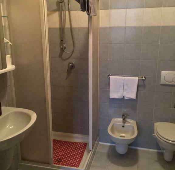 פנסיון Roby Bar Affittacamere