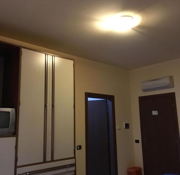 פנסיון Roby Bar Affittacamere