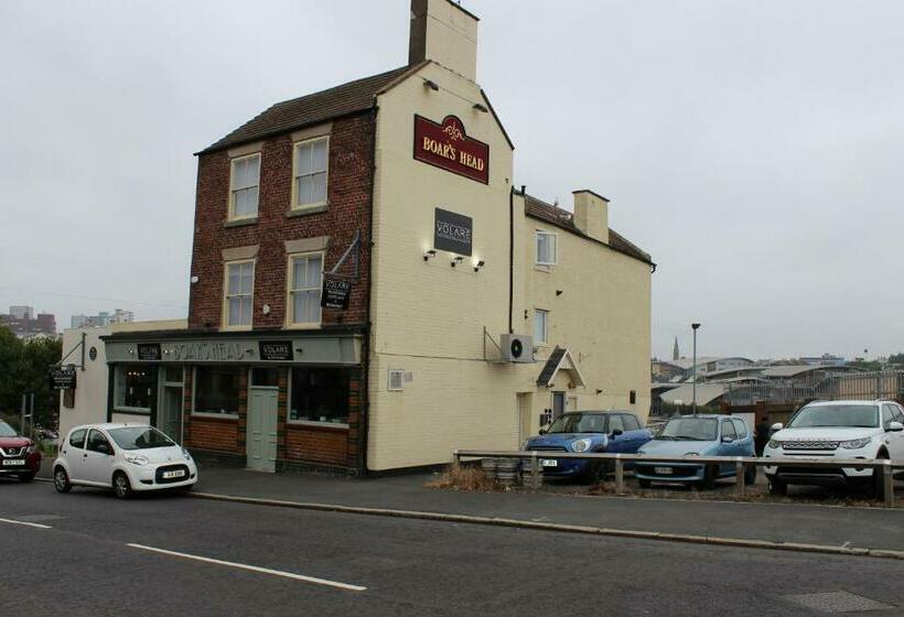 ベッドアンドブレックファースト Boars Head Boutique