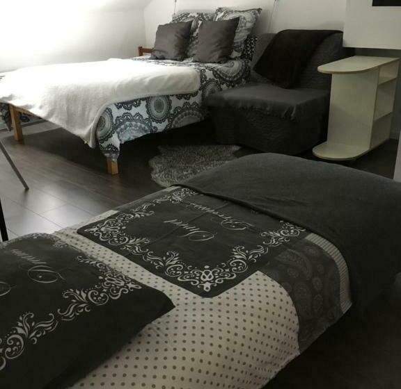 مبيت وإفطار Charles