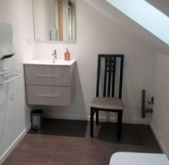 Aamiaismajoitus (B&B) Charles