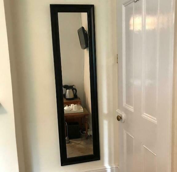 مبيت وإفطار Endearing Edwardian House In Quaint Deal, Kent