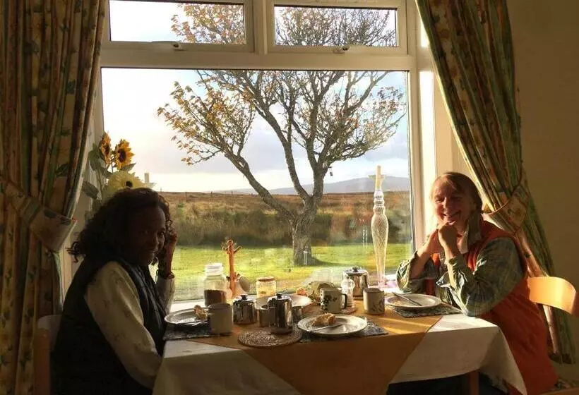 Hotelli Garvault House