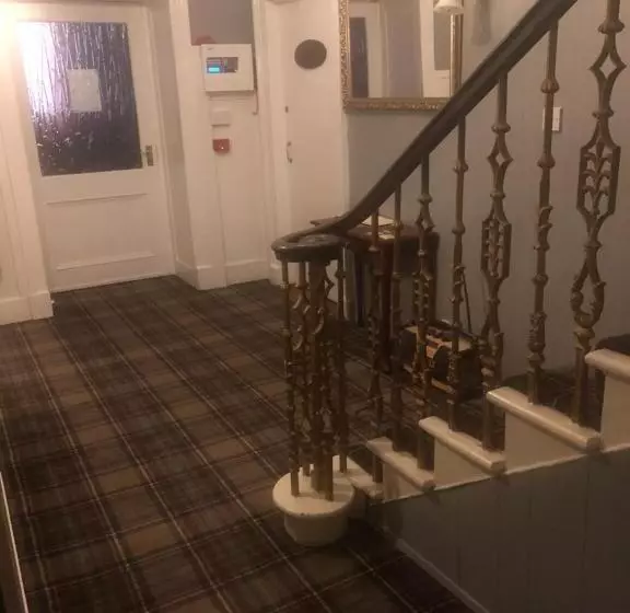 Majatalo Elgin Guest House