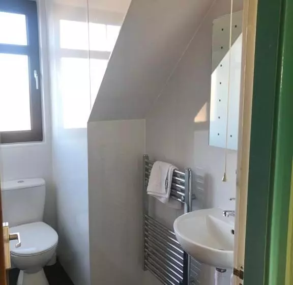 Majatalo Elgin Guest House