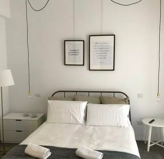تختخواب و صبحانه Salerno M Illumina
