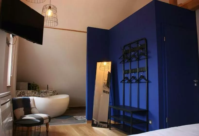 Aamiaismajoitus (B&B) Théière & Couverts   Les Chambres