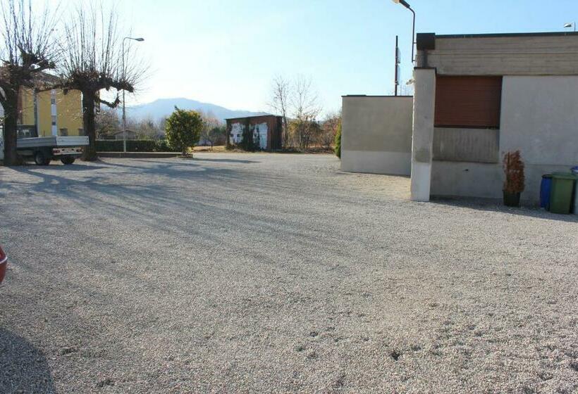 بنسيون Carlo Cacciami