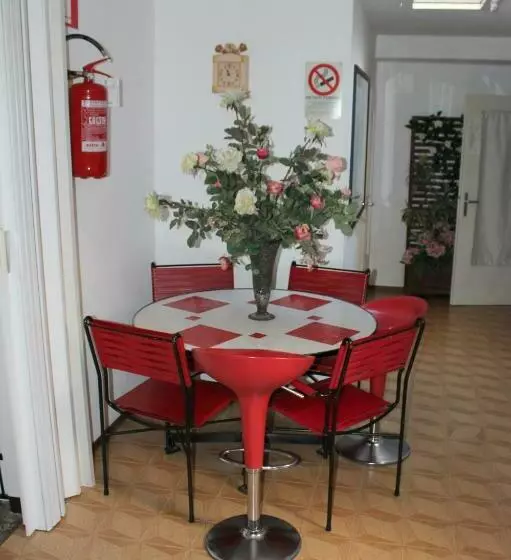 ペンション Carlo Cacciami