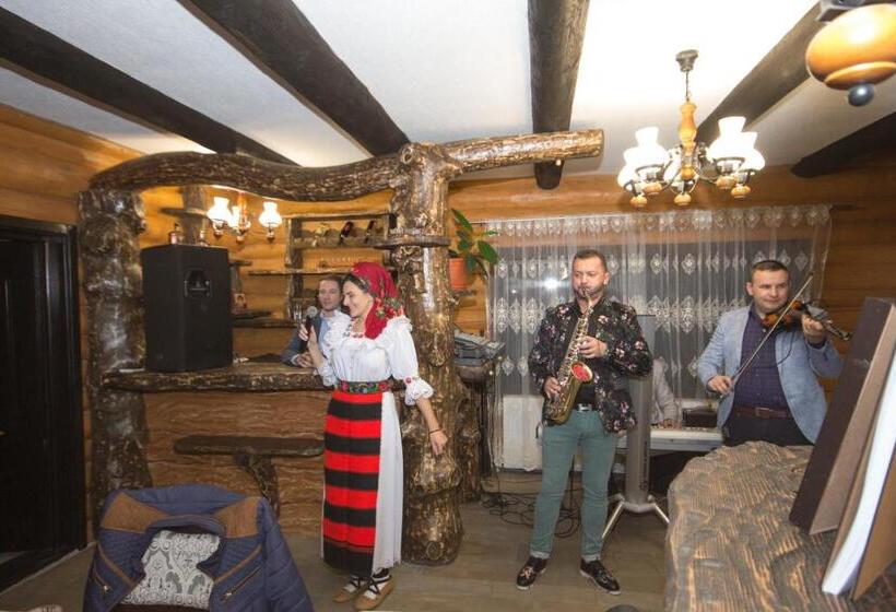 پانسیون Casa Obcina Bucovinei