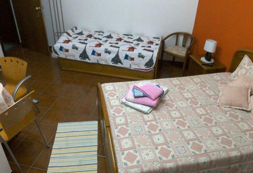 Пансион Edificio Saul Fanha