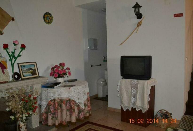 تختخواب و صبحانه Casa Da Maria