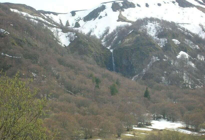 ベッドアンドブレックファースト La Cle Des Champs