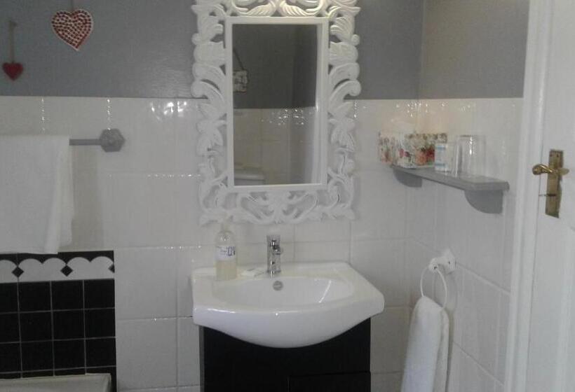 בית מלון כפרי Eastbury Cottage