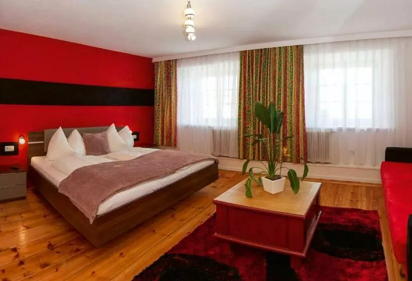 ホテル Gasthof Zur Post