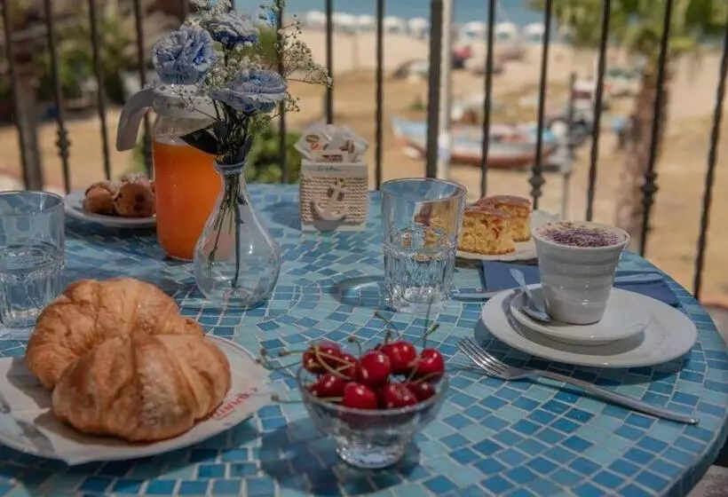 تختخواب و صبحانه Casa Del Sole