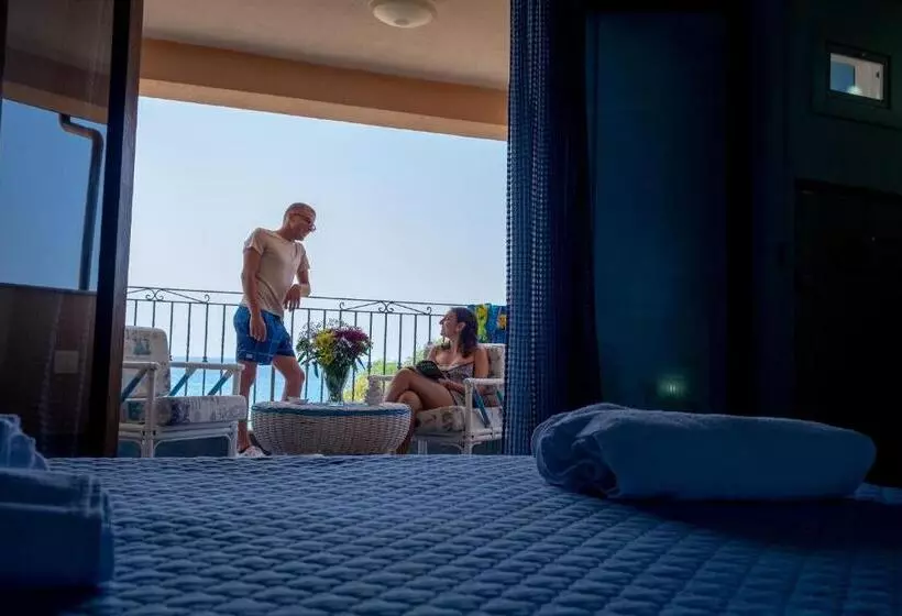 تختخواب و صبحانه Casa Del Sole