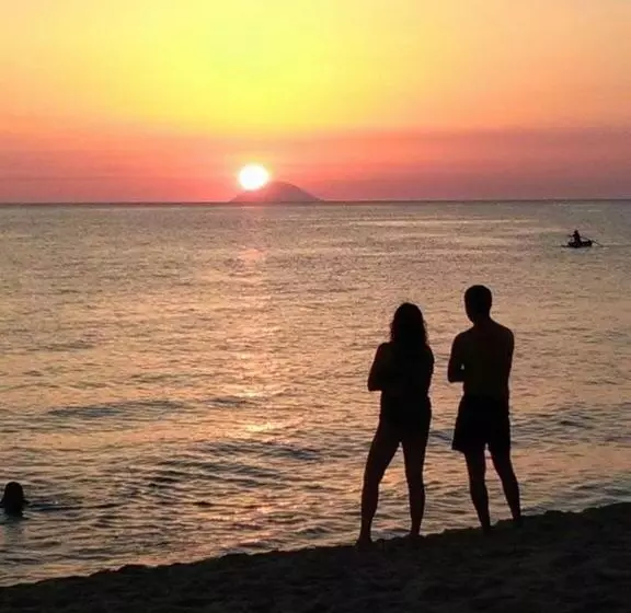 تختخواب و صبحانه Casa Del Sole